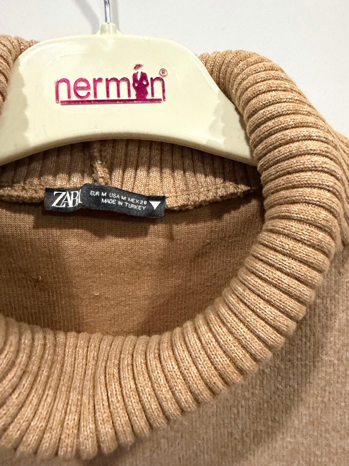 Bej Süet Kadın Boğazlı Kolsuz Triko Süveter - Görsel 3