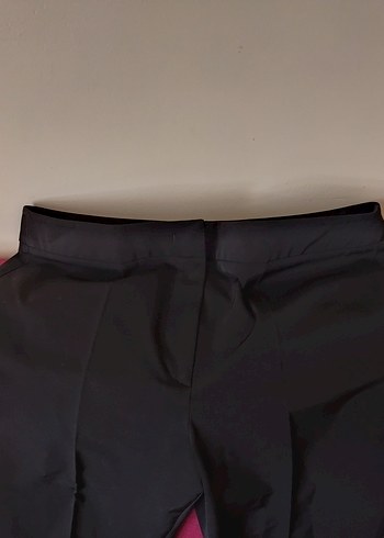 Tüzün Siyah Beli Kemerli Ofis Kumaş Pantolon