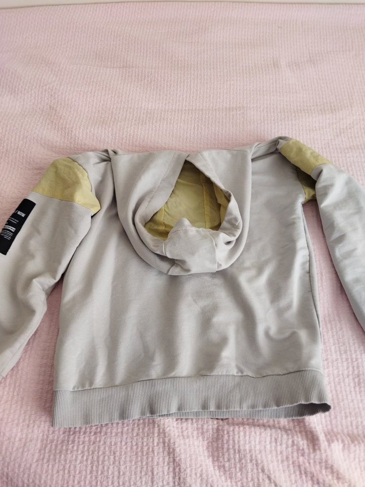 Erkek Çocuk Gri Kapüşonlu Sweatshirt - Görsel 2