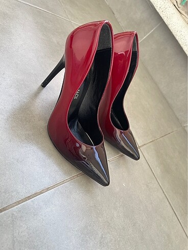 37 Beden Stiletto ayakkabı (hakiki deri)