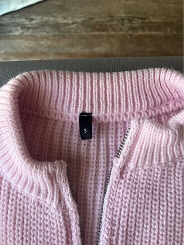Trendyol & Milla crop pembe triko hırka