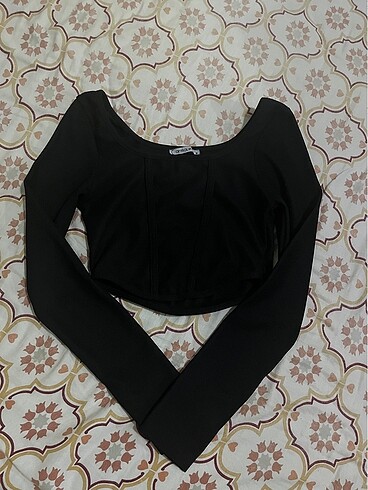 Siyah crop