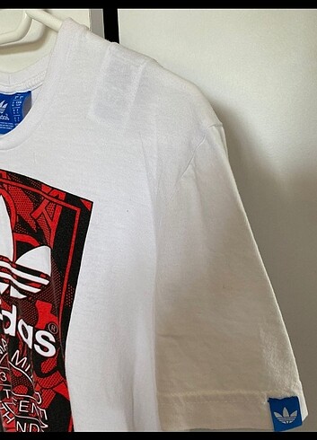 Adidas tshirt