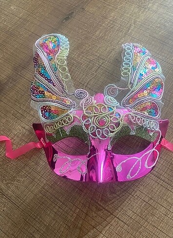 MASKE