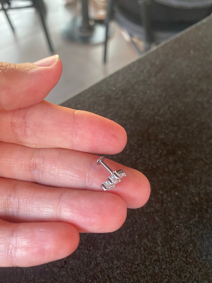 TAŞLI CERRAHİ ÇELİK PİERCİNG - Görsel 2