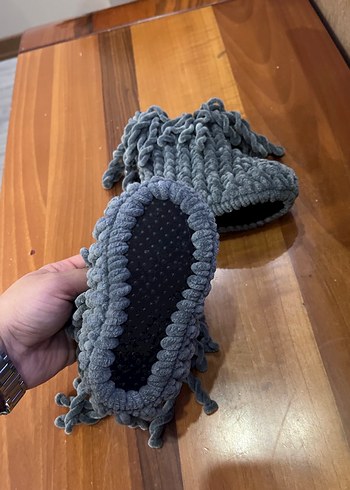 Hiç kullanılmamış 
Çocuk Gri Örgü Sıcak Ev Terliği - Görsel 4