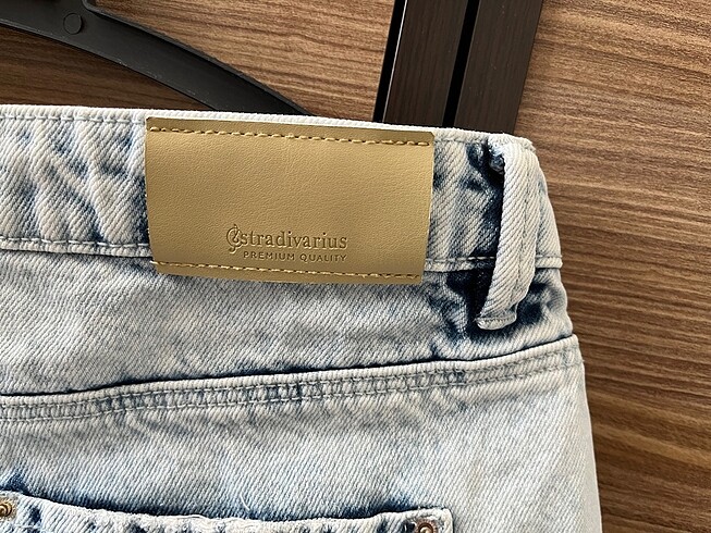 m Beden beyaz Renk Stradivarius şort