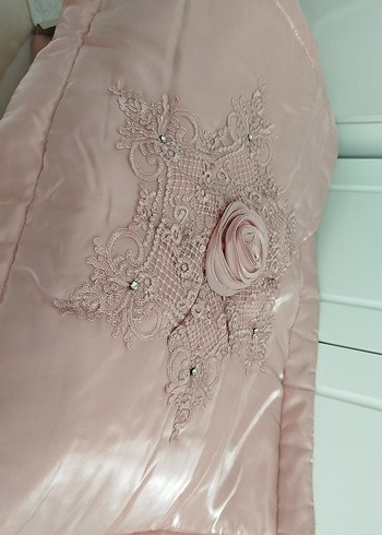 Nakışlı Pudra Pembe Yatak Örtüsü - Görsel 3