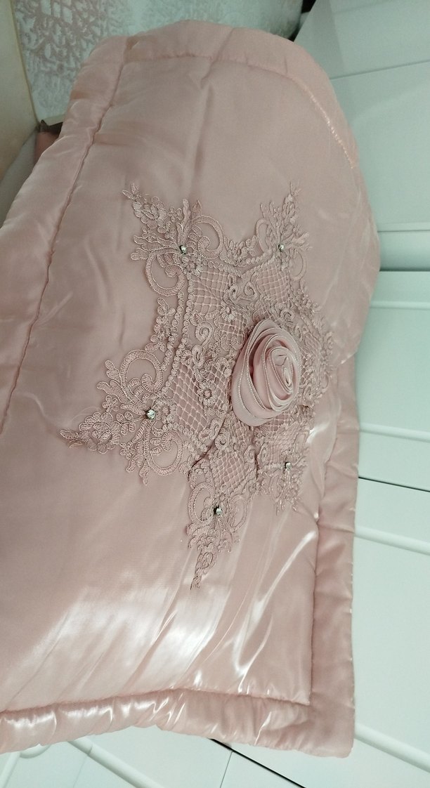 Nakışlı Pudra Pembe Yatak Örtüsü - Görsel 3