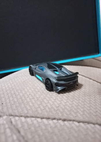 2018 Bugatti Divo Matchbox