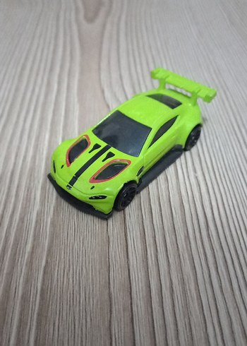 Hot Wheels Aston Martin Vantage GTE