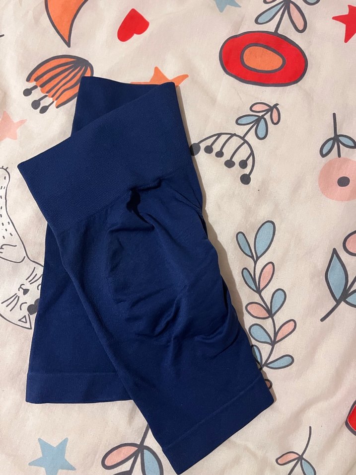 Mavi Elastik Mini Hamile Şortu - Görsel 3