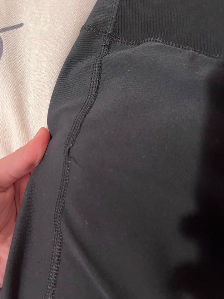 Siyah Baskılı Spor Tayt - Görsel 5