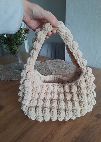 Beden Bej Kadife Crochet Kol Çantası