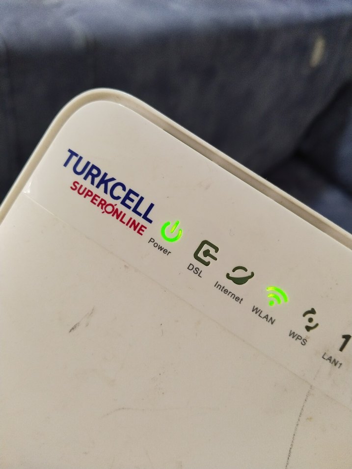 Beyaz Turkcell Superonline modem - Görsel 3