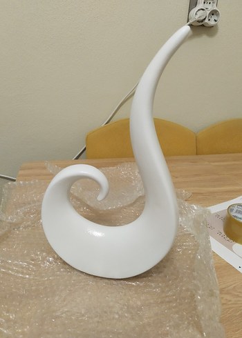 Beyaz Modern Dekoratif Figürin - Görsel 2