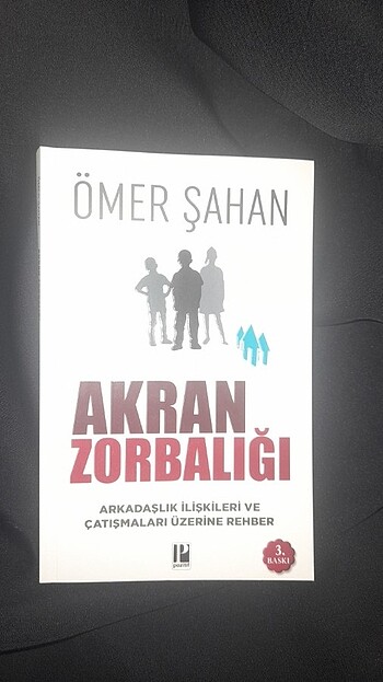 Kitap yaninda hediyeli