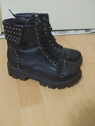 Siyah çok iyi durumda bot