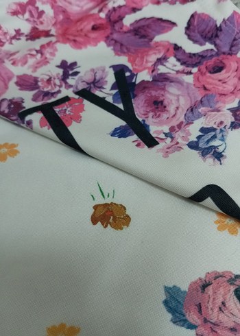 Renkli Baskılı Kız Tişörtü - Görsel 2