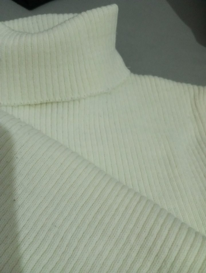 Beyaz Kadın Boğazlı Triko Kazak - Görsel 3