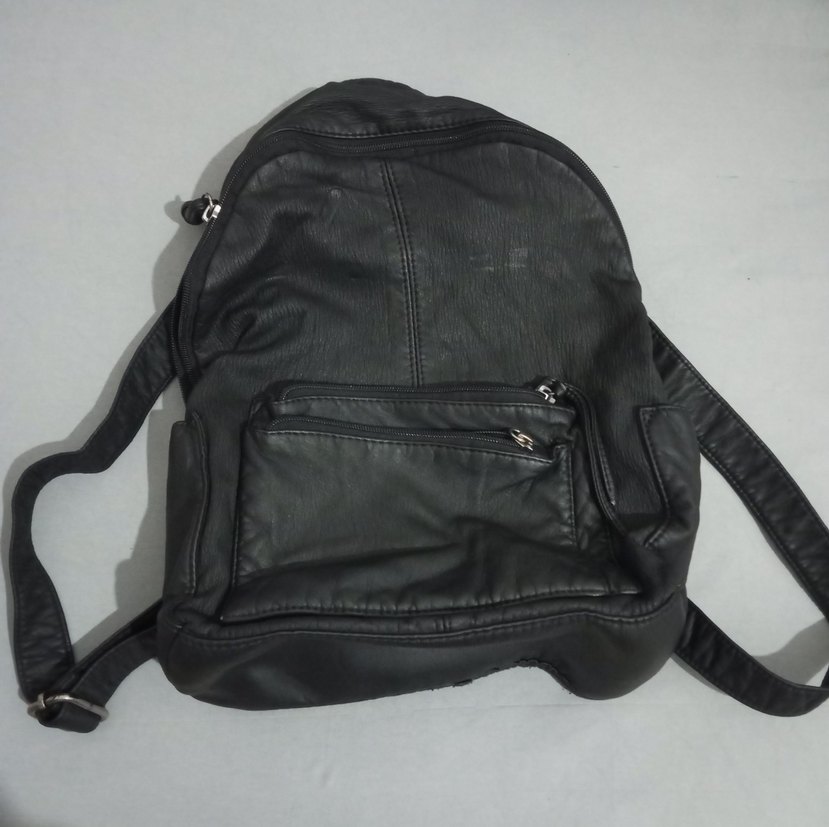 Siyah Deri Fermuarlı Biker Sırt Çantası - Görsel 2