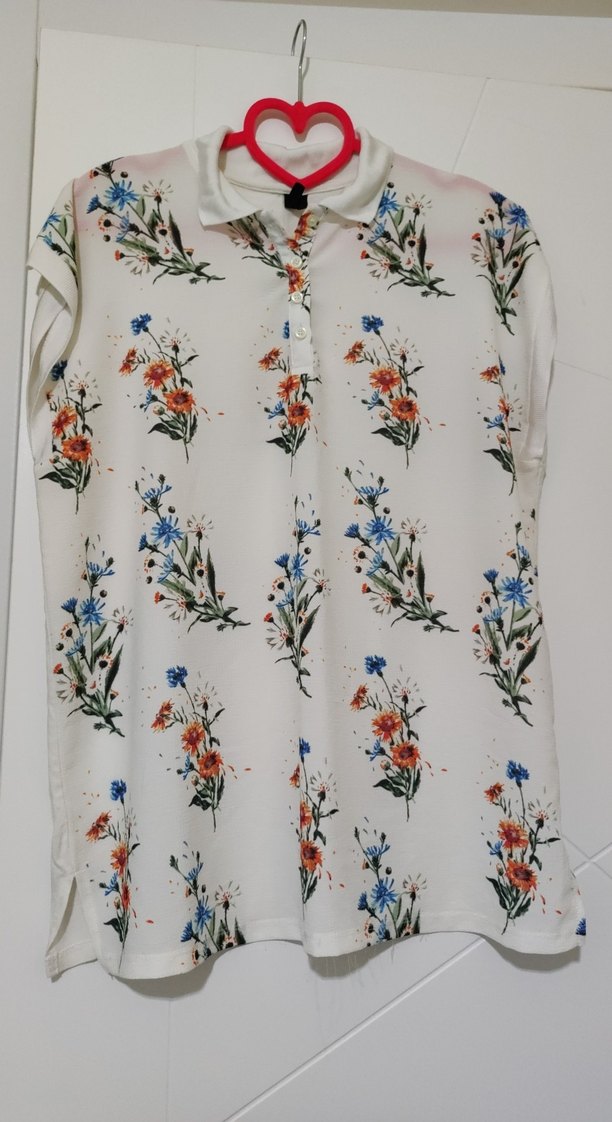 Çiçek Desenli Kısa Kollu Beyaz Mini Gömlek - Görsel 2