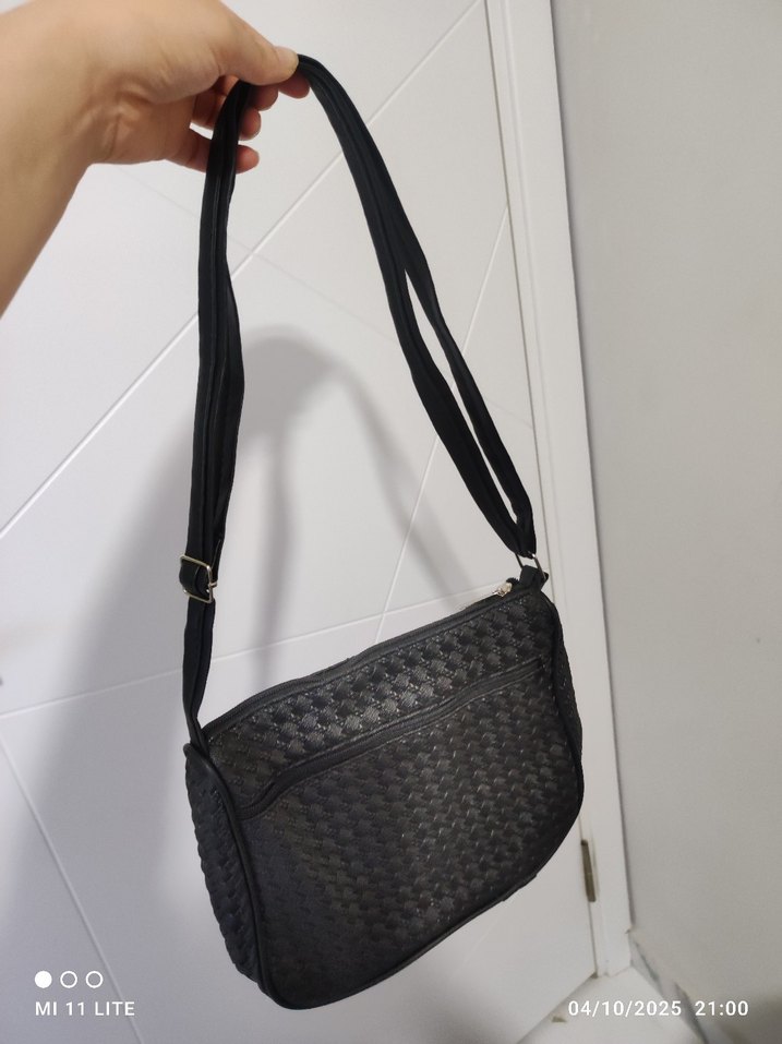 Siyah Yılan Desenli Deri Kadın Omuz Çantası - Görsel 3