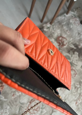 Beymen Zincir Detaylı Kırmızı Deri Kadın Çanta