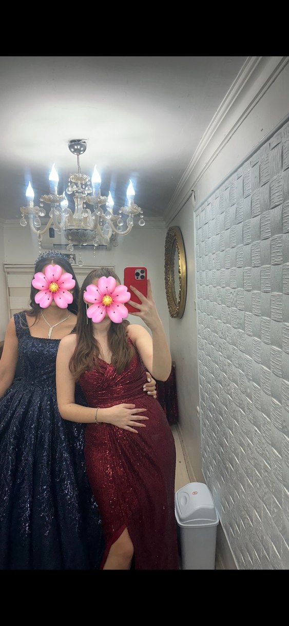 Koyu Kırmızı Payetli Elbise - Görsel 2