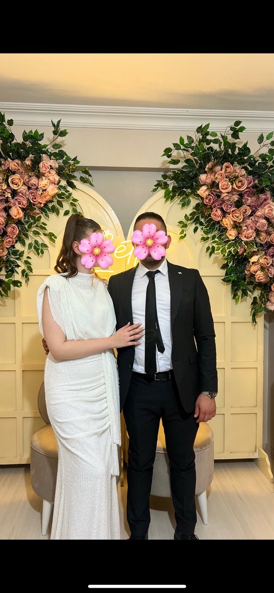 Beyaz Drapeli Uzun Yaka Yüksek Abiye Elbise - Görsel 3