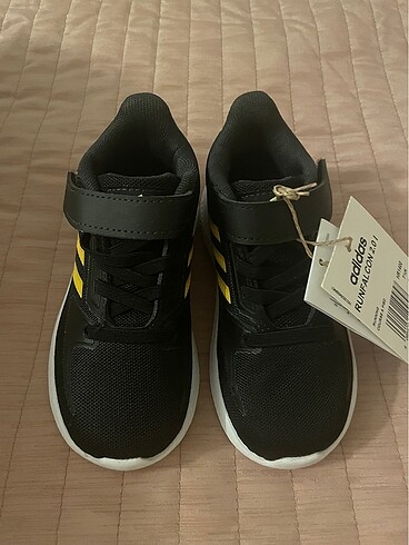 Adidas spor ayakkabi