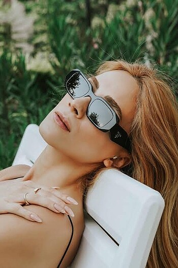 Prada SPR 17WS İthal Güneş Gözlüğü