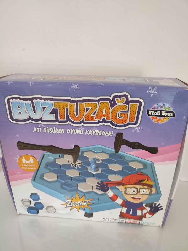 Ravensburger Puzzle
Dünya haritası 
Buz kırma
Redka Şut ve Gol - Görsel 4