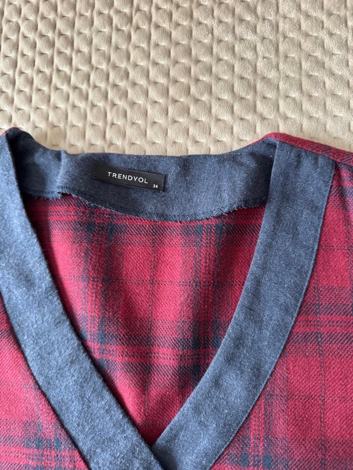 Bordo V Yaka Uzun Kollu Midi Elbise - Görsel 3