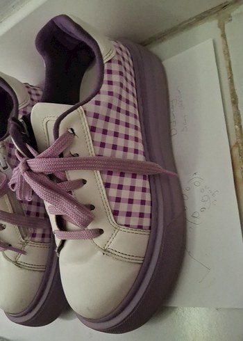 Mor Bağcıklı Kadın Spor Ayakkabısı - Görsel 2