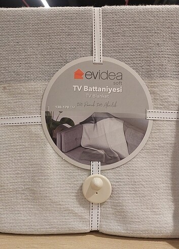 Evidia marka etiketi üzerinde çift kişilik battaniye