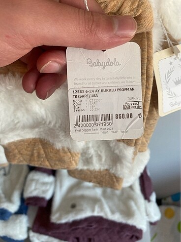 Babydola 18 aylık kürklü eşofman takım