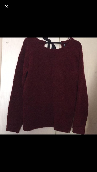 Stradivarius Bordo kazak