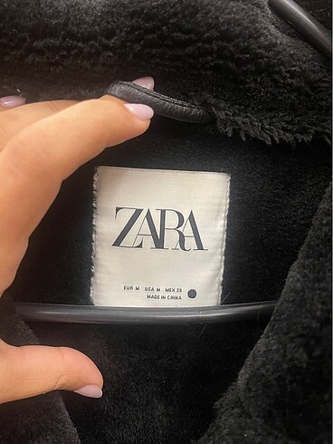m Beden Zara içi kürklü deri ceket