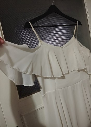 Beyaz Askılı Midi Elbisesi - Görsel 3