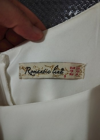 Beyaz Askılı Midi Elbisesi - Görsel 4