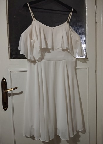 Beyaz Askılı Midi Elbisesi - Görsel 2