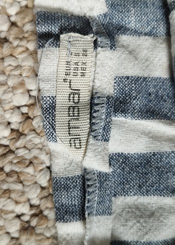 Düğmeli Çizgili Keten Elbise - Görsel 2