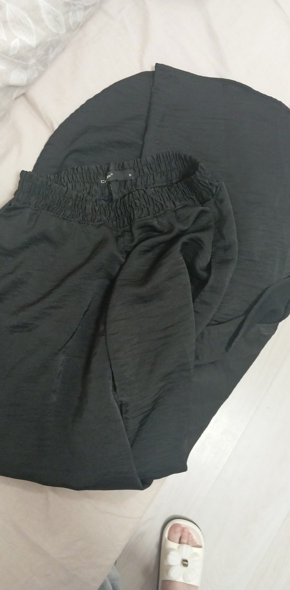 Kadın Siyah Keten Salaş  yırtmaçlı Midi Pantolon - Görsel 2