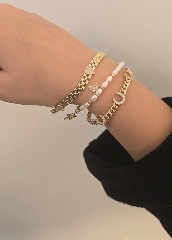 Zincir Detaylı Altın Renkli Kadın Bileklik - Görsel 4