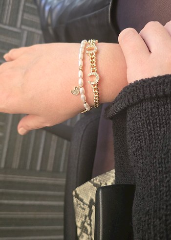 Zincir Detaylı Altın Renk Kadın Yüzük ve Bileklik - Görsel 3