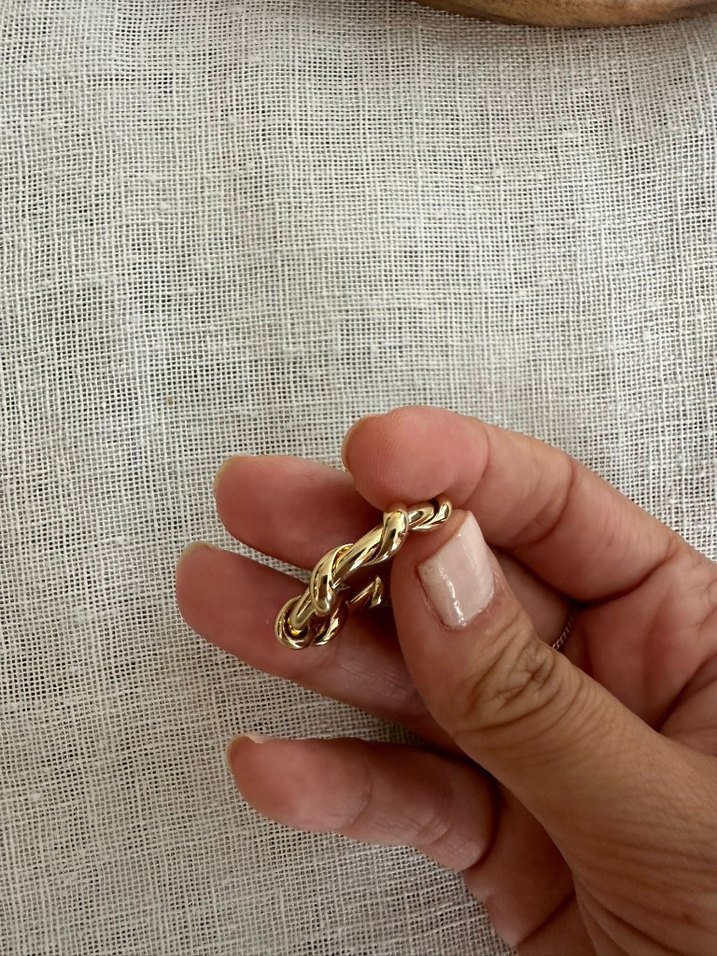 Xuping Zincir Detaylı Altın Renk Kadın Kol Düğmesi - Görsel 2