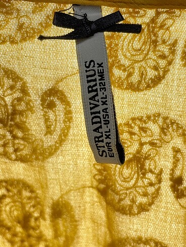 xs Beden sarı Renk Stradivarius Bluz %70 İndirimli.