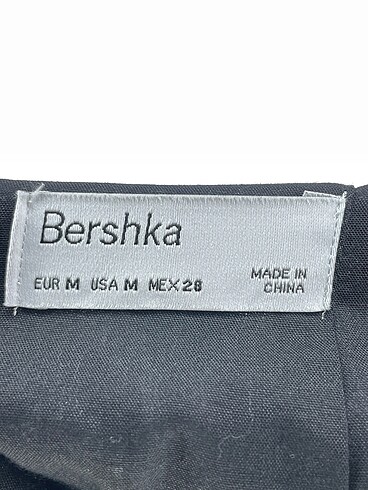 m Beden siyah Renk Bershka Kısa Elbise p İndirimli.