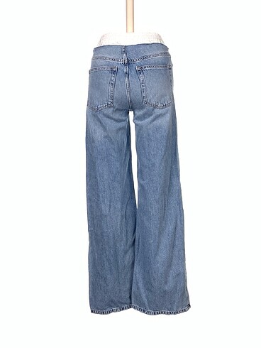 32 Beden Pull and Bear Düz Kesim %70 İndirimli.